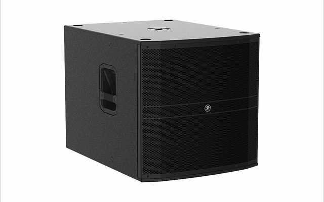 Mackie DRM-18S Aktiver Basslautsprecher Mackie DRM-18S Aktiver Basslautsprecher