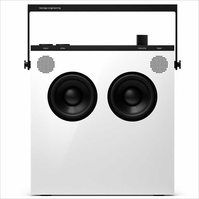 Teenage Engineering OB-4 White Akkubetriebenes PA-Set Teenage Engineering OB-4 White Akkubetriebenes PA-Set